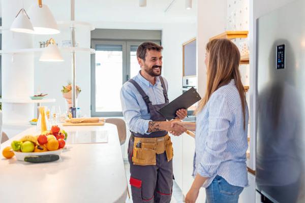 Choosing the Right Electrical Contractor for Your Home Project